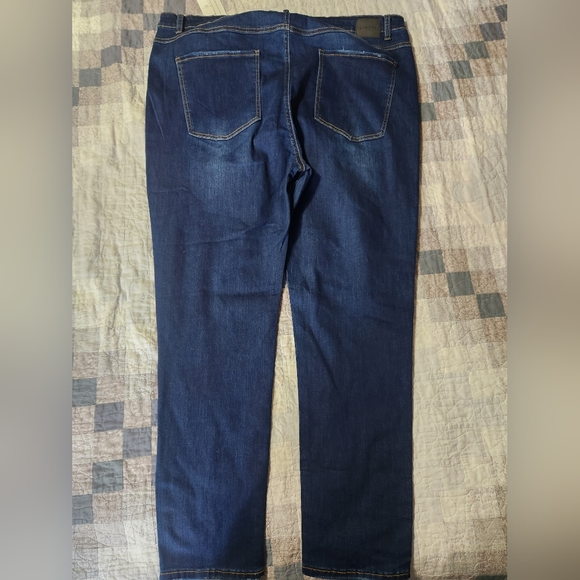Abela Story + Co Plus Size Jeans - Picture 3 of 3
